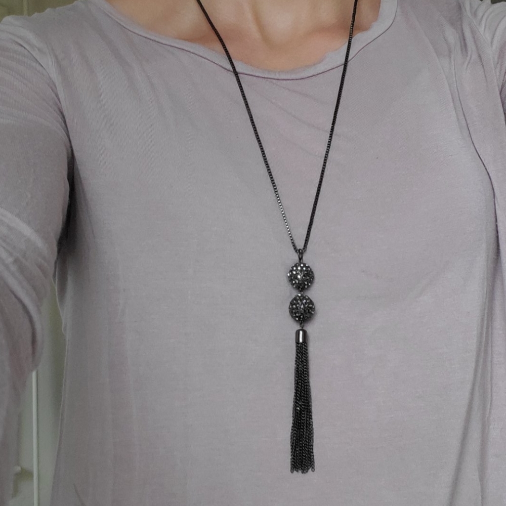 Silver/grey Rhinestone Dangling Necklace